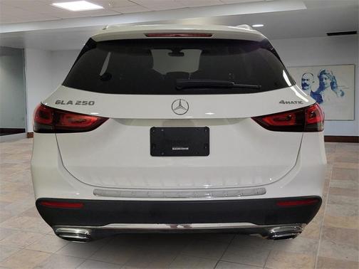 2021 Mercedes-Benz GLA 250 Base 4MATIC