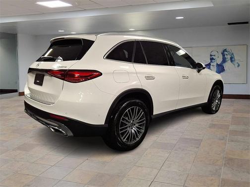 2025 Mercedes-Benz GLC 300 4MATIC