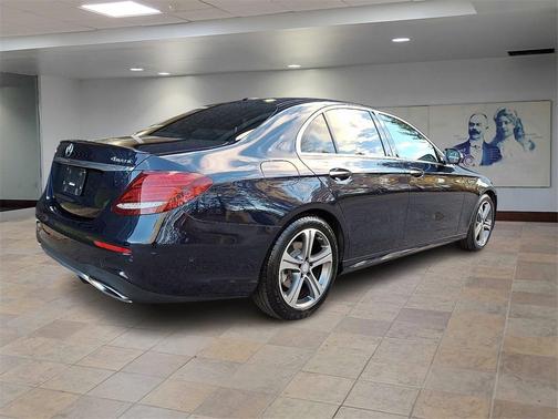 2017 Mercedes-Benz E-Class 4MATIC