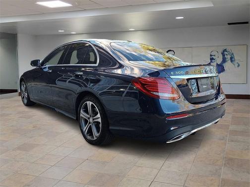 2017 Mercedes-Benz E-Class 4MATIC