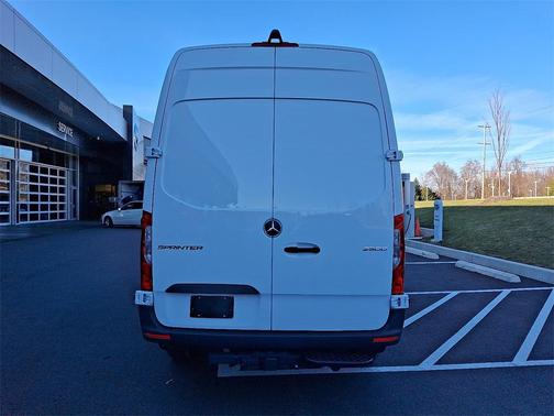 2025 Mercedes-Benz Sprinter 2500 Standard Roof