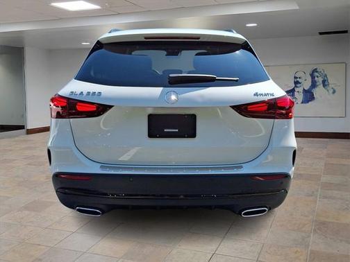 2025 Mercedes-Benz GLA 250 4MATIC
