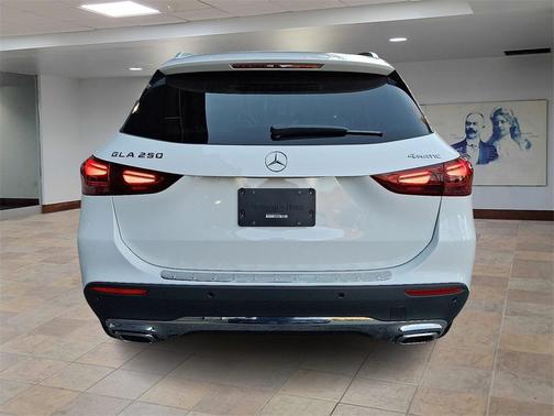 2025 Mercedes-Benz GLA 250 4MATIC