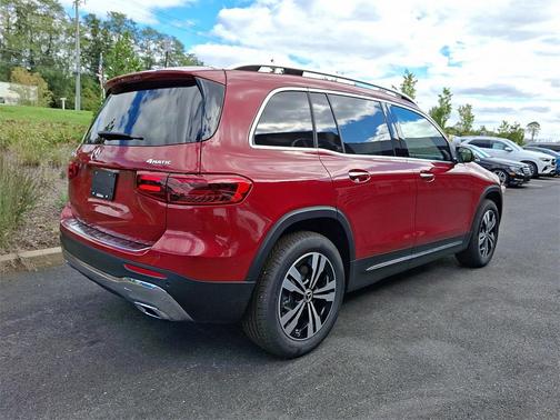 2026 Mercedes-Benz GLB 250 4MATIC