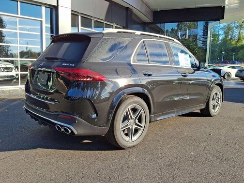 Obsidian Black Metallic 2026 Mercedes-Benz AMG GLE 53 4MATIC+