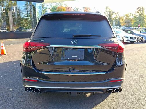 Obsidian Black Metallic 2026 Mercedes-Benz AMG GLE 53 4MATIC+
