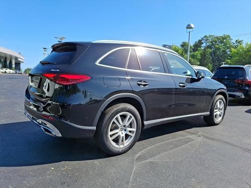 2025 Mercedes-Benz GLC 300 4MATIC