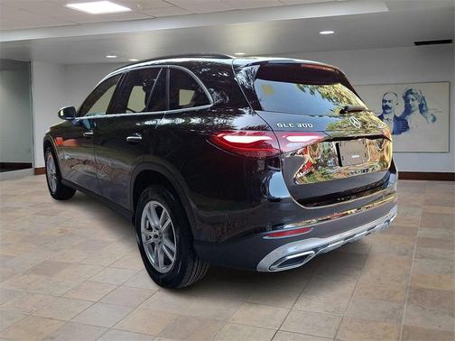 2025 Mercedes-Benz GLC 300 4MATIC