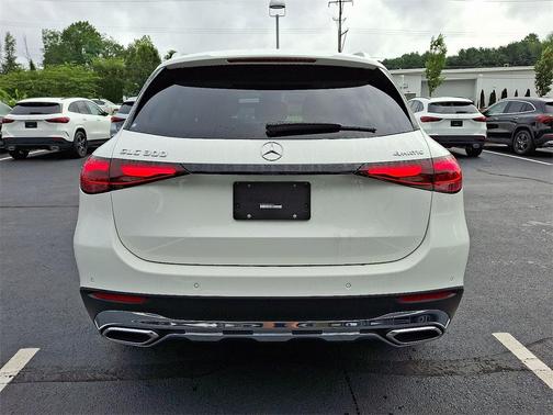 2025 Mercedes-Benz GLC 300 4MATIC