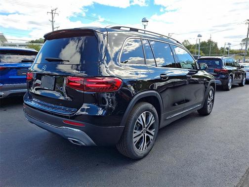 2026 Mercedes-Benz GLB 250 4MATIC