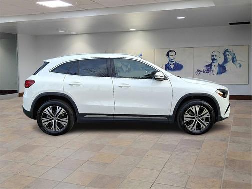 2025 Mercedes-Benz GLA 250 4MATIC