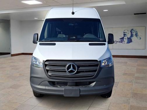 2025 Mercedes-Benz Sprinter 2500 Standard Roof