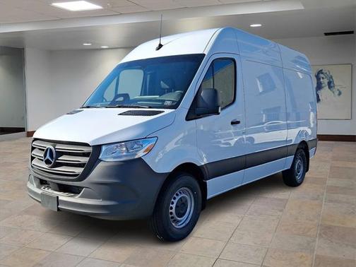 2025 Mercedes-Benz Sprinter 2500 Standard Roof