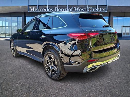 Black 2026 Mercedes-Benz GLC 300 4MATIC