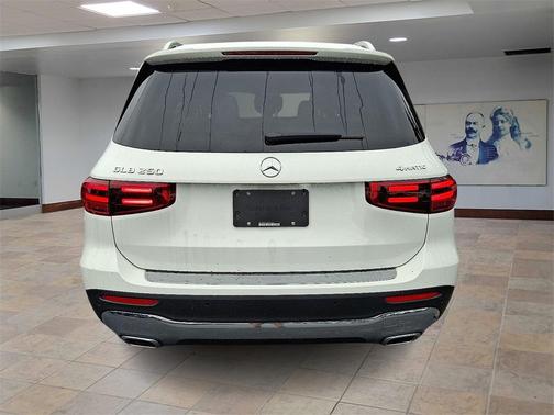 2025 Mercedes-Benz GLB 250 4MATIC