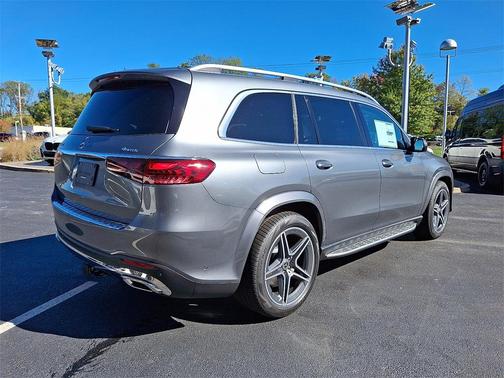 2026 Mercedes-Benz GLS 450 4MATIC