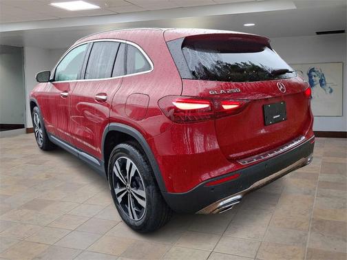 2025 Mercedes-Benz GLA 250 4MATIC
