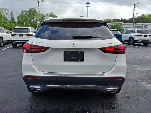 2025 Mercedes-Benz GLA 250 4MATIC