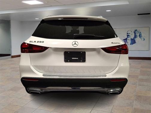 2025 Mercedes-Benz GLA 250 4MATIC