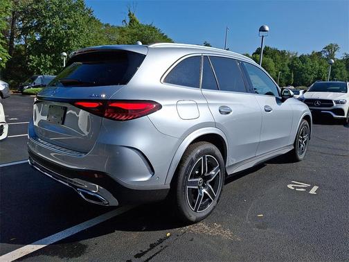 2026 Mercedes-Benz GLC 350e Base