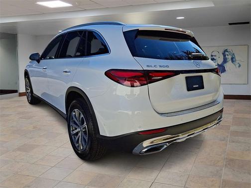 2025 Mercedes-Benz GLC 300 4MATIC