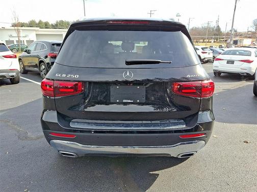 2026 Mercedes-Benz GLB 250 4MATIC