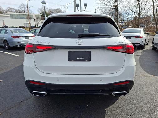 2026 Mercedes-Benz GLC 300 4MATIC