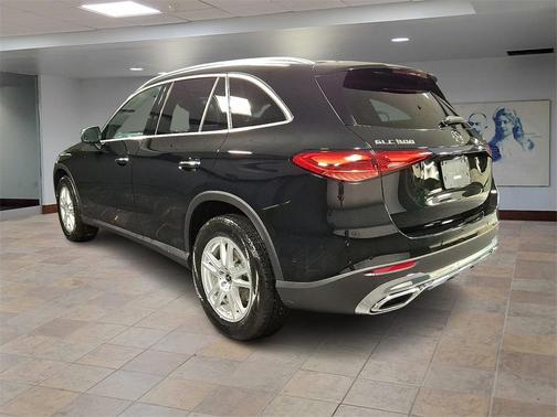 2025 Mercedes-Benz GLC 300 4MATIC