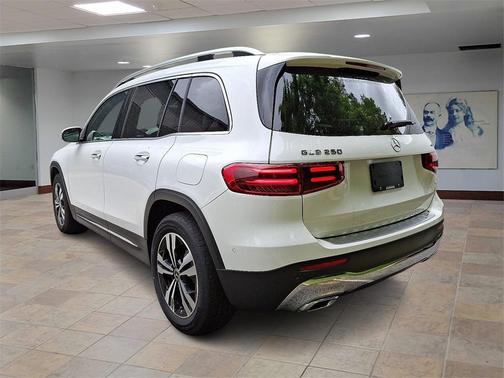 2025 Mercedes-Benz GLB 250 4MATIC