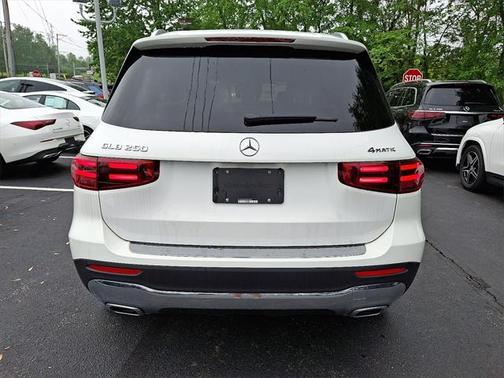 2025 Mercedes-Benz GLB 250 4MATIC