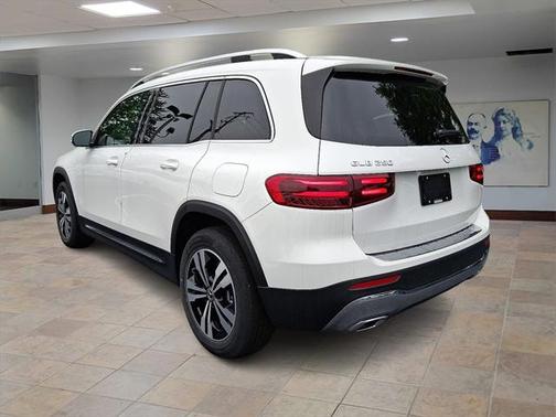 2025 Mercedes-Benz GLB 250 4MATIC
