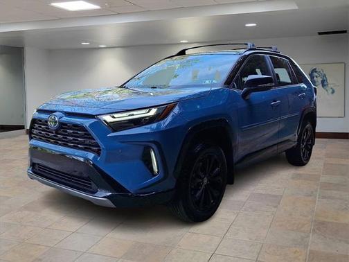 2024 Toyota RAV4 Hybrid SE