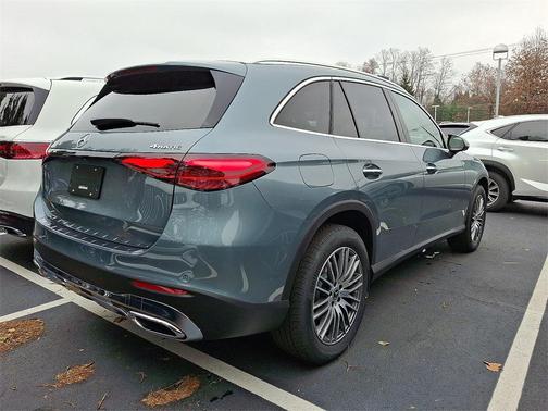 2026 Mercedes-Benz GLC 300 4MATIC