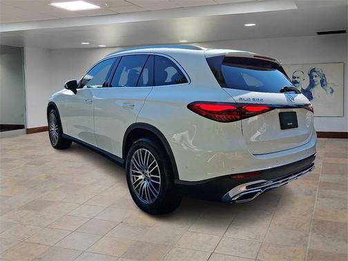 2025 Mercedes-Benz GLC 300 4MATIC