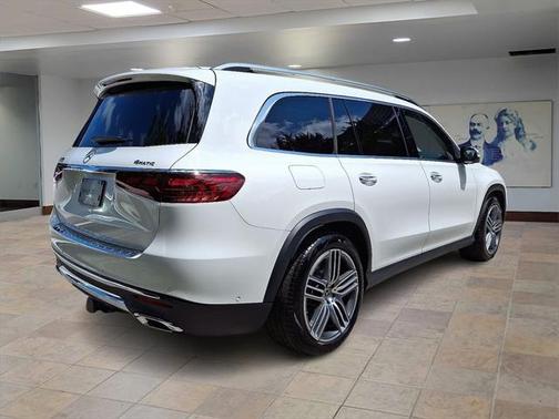 2025 Mercedes-Benz GLS 450 4MATIC