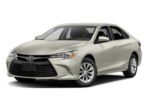 White 2017 Toyota Camry XLE