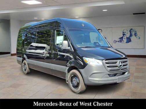 2025 Mercedes-Benz Sprinter 2500 Passenger 170 WB