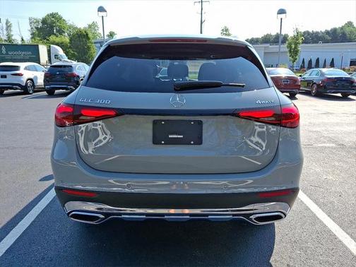 2025 Mercedes-Benz GLC 300 4MATIC