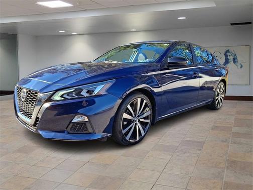 2021 Nissan Altima SR FWD