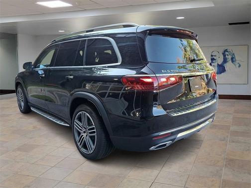 2026 Mercedes-Benz GLS 450 4MATIC