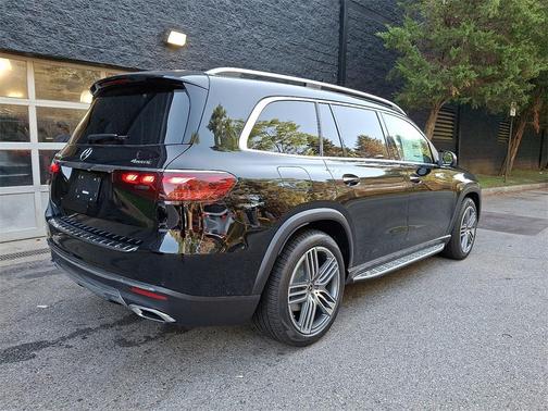 2026 Mercedes-Benz GLS 450 4MATIC