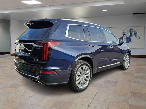 2022 Cadillac XT6 Premium Luxury AWD