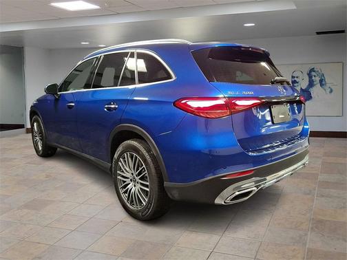 2025 Mercedes-Benz GLC 300 4MATIC