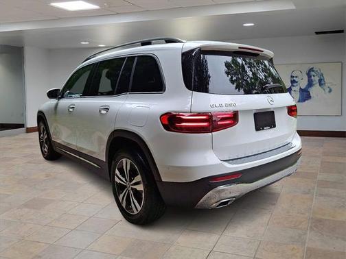 2025 Mercedes-Benz GLB 250 4MATIC