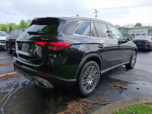 2025 Mercedes-Benz GLC 300 4MATIC