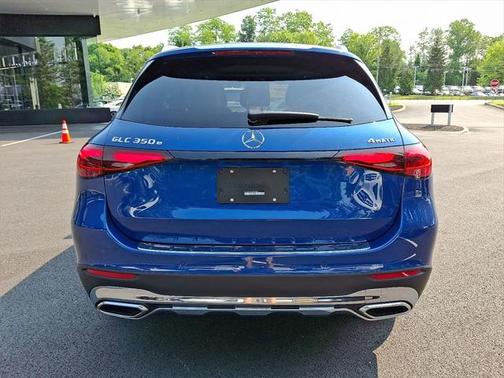 2025 Mercedes-Benz GLC 350e Base
