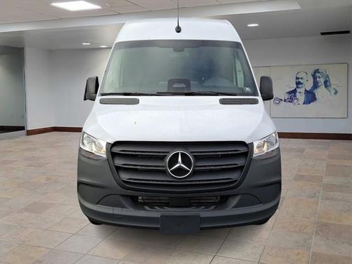 2025 Mercedes-Benz Sprinter 2500 Standard Roof