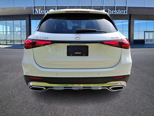 Polar White 2026 Mercedes-Benz GLC 300 4MATIC