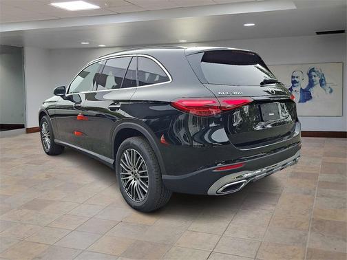 2026 Mercedes-Benz GLC 300 4MATIC