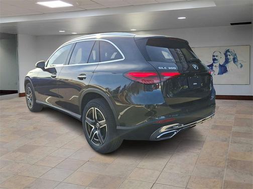 2026 Mercedes-Benz GLC 300 4MATIC